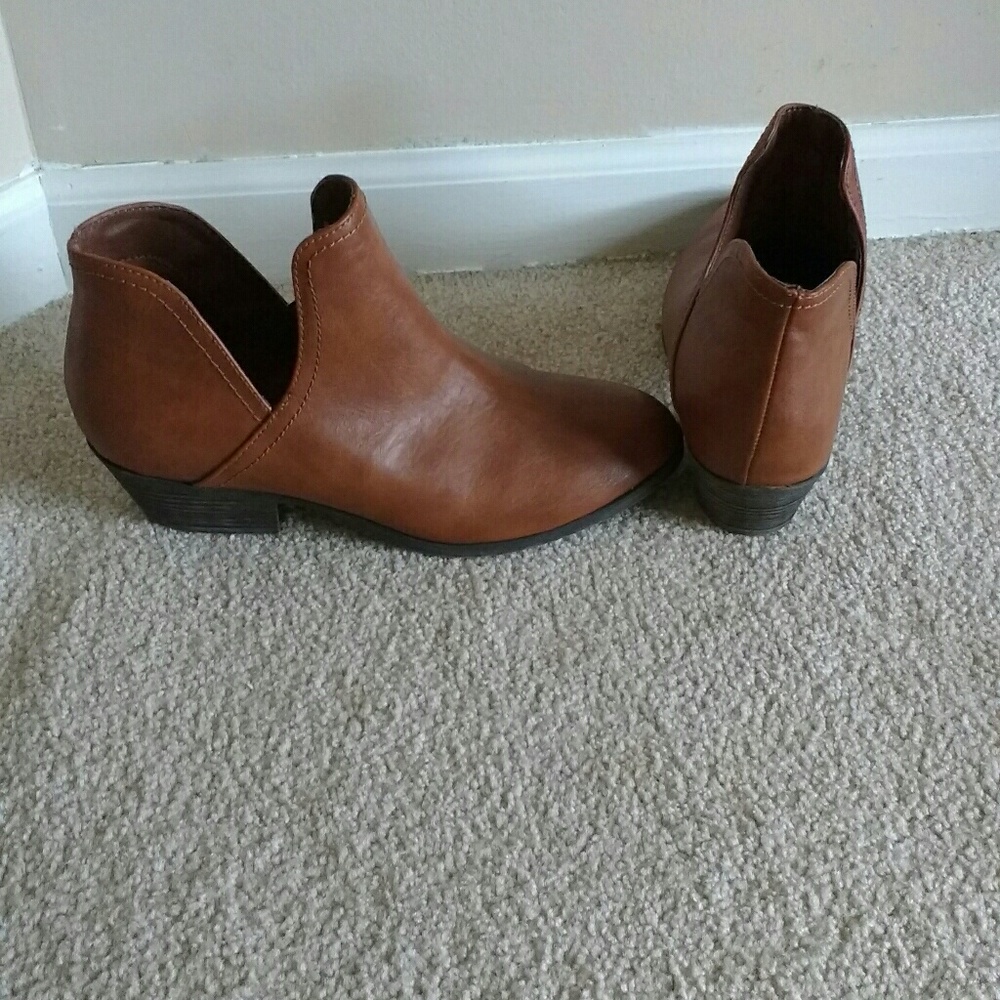 Ankle boots